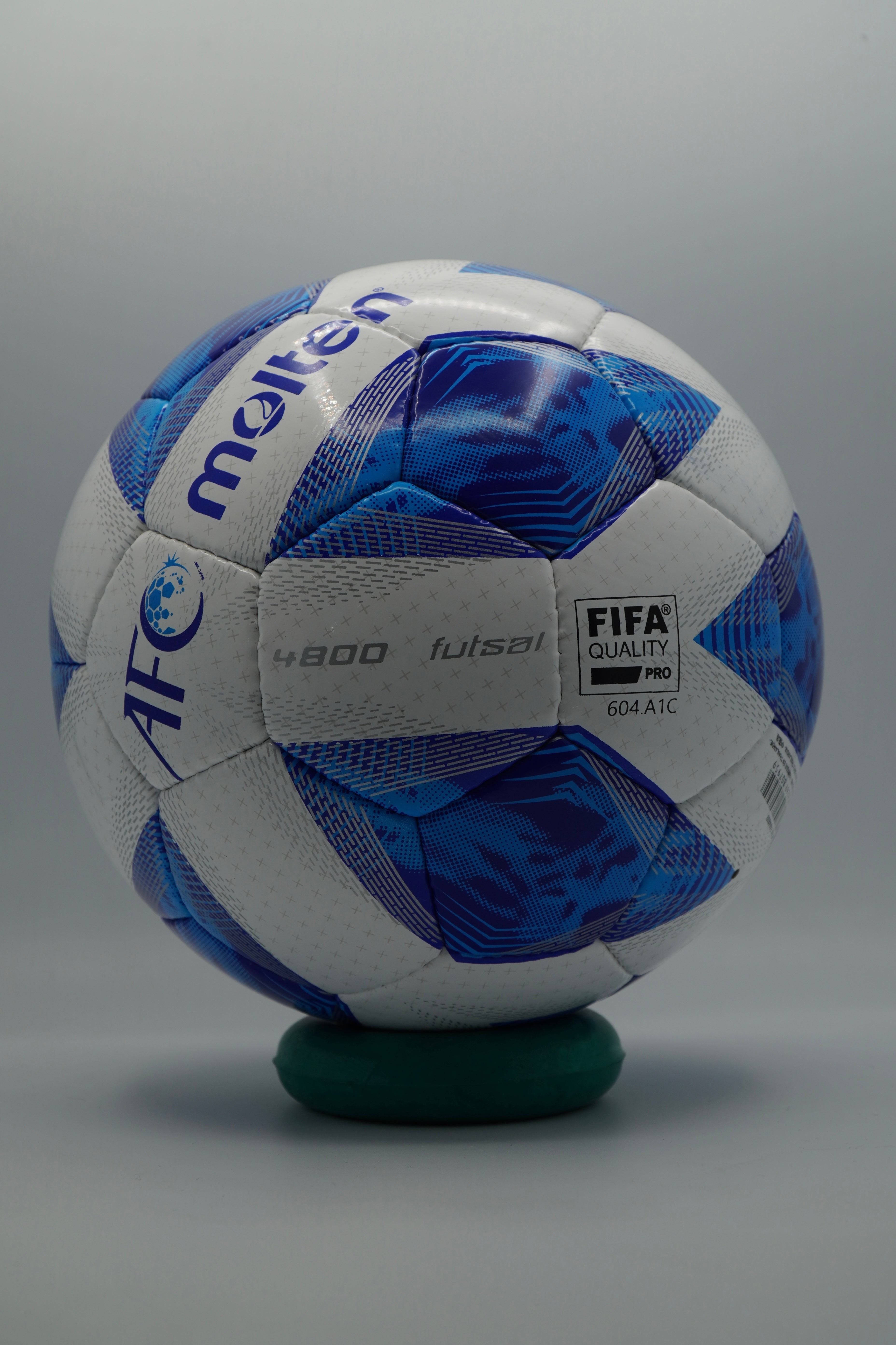 Molten Vantaggio 4900 AFC Match Ball (FIFA Quality Pro)