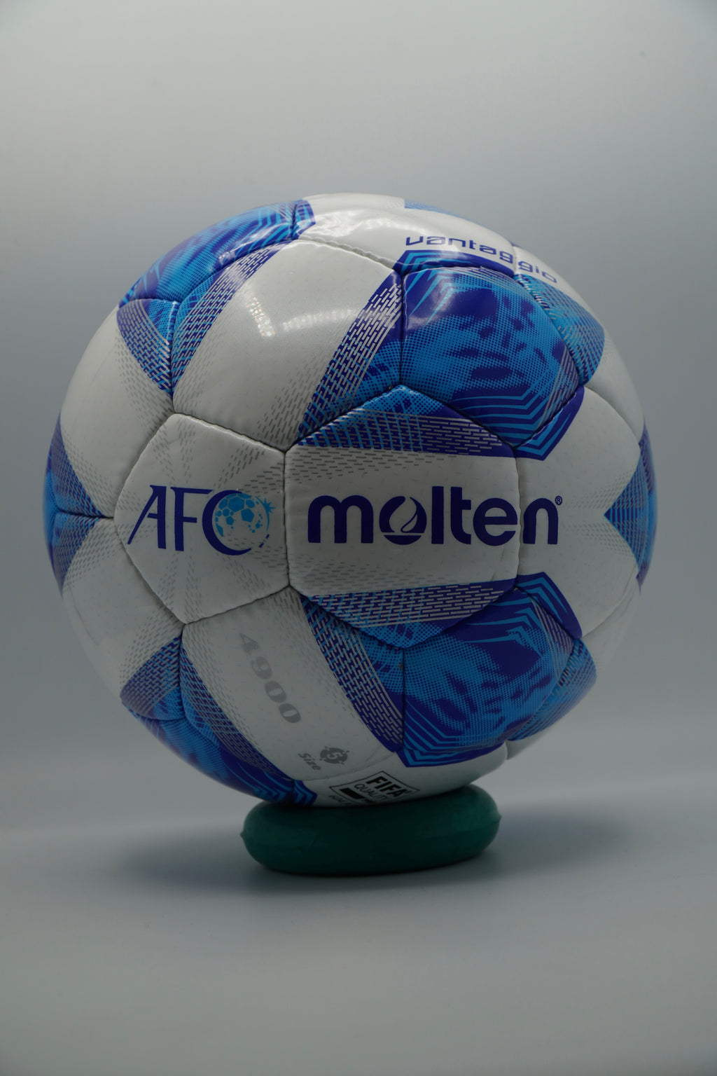 Molten Vantaggio 4900 AFC Match Ball (FIFA Quality Pro)