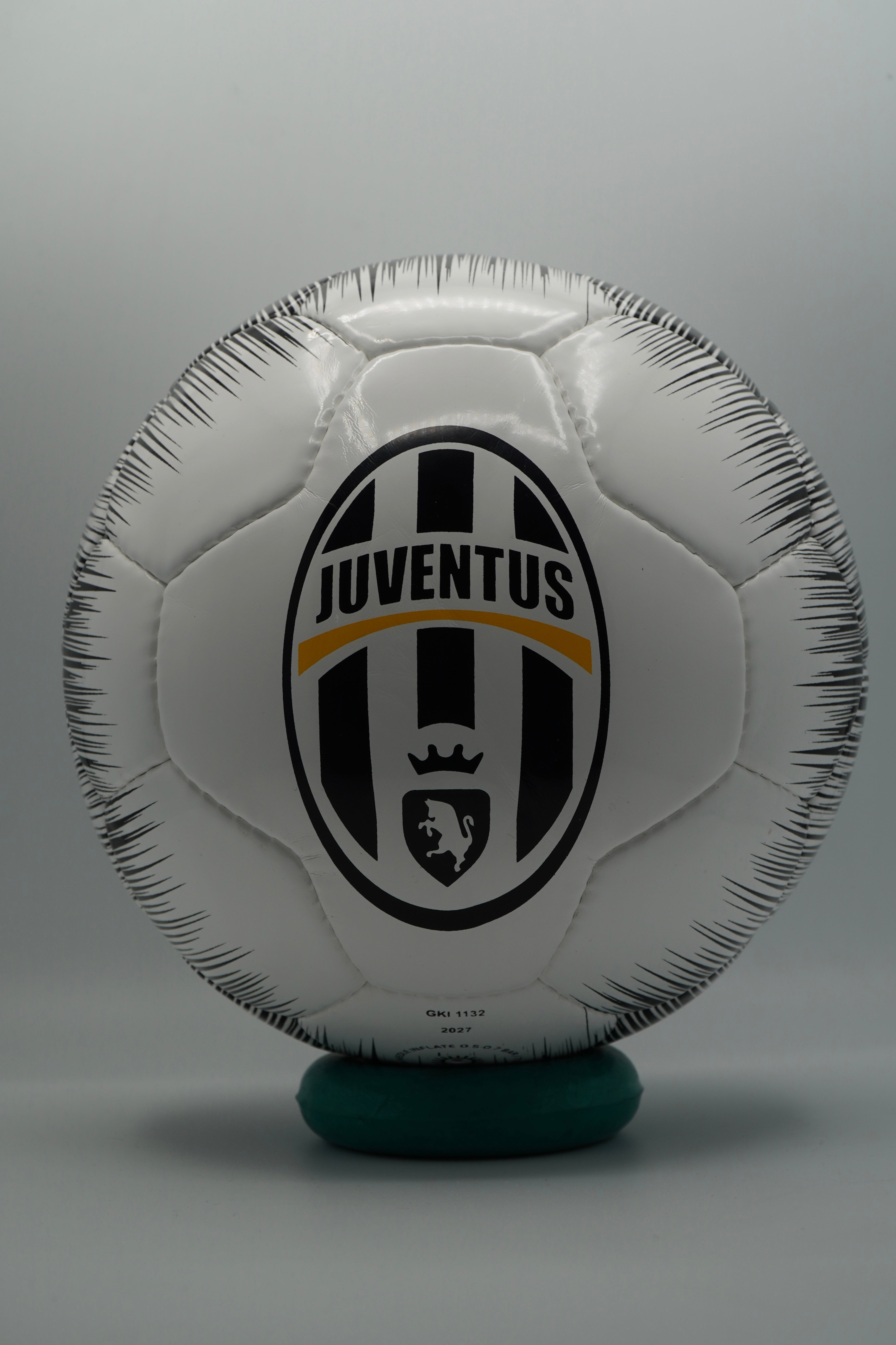 Juventus FC Classic Crest Football