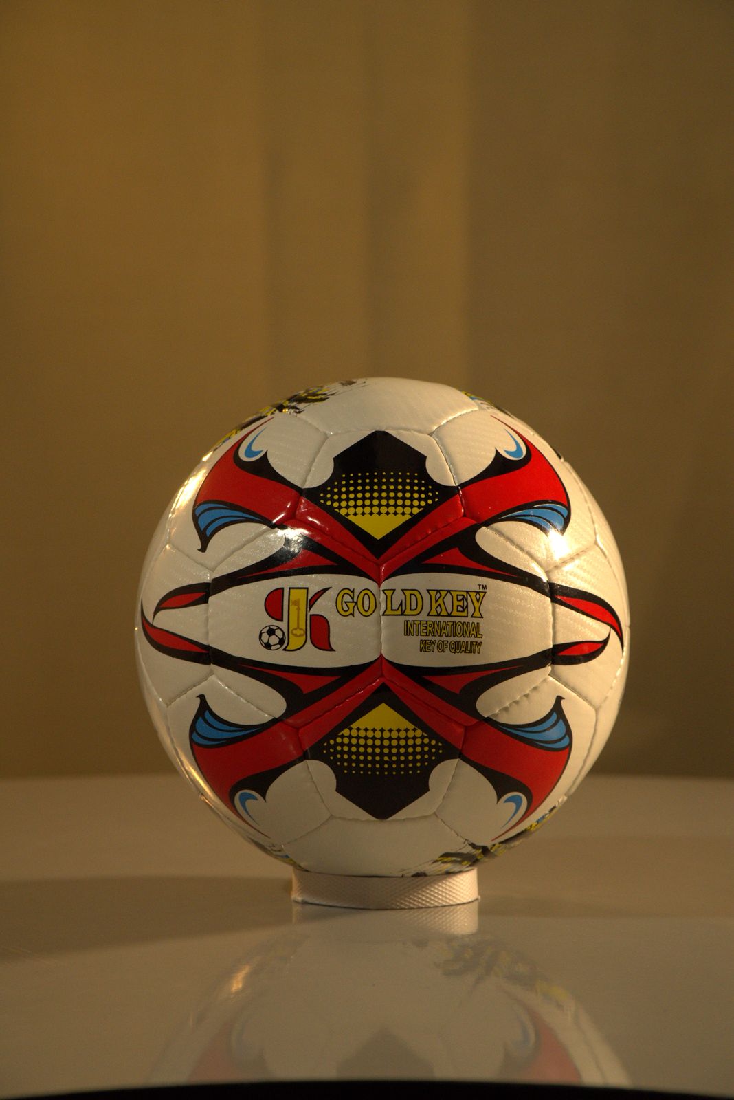 Gold Key International – Size 5 Hand-Stitched Professional Training Football