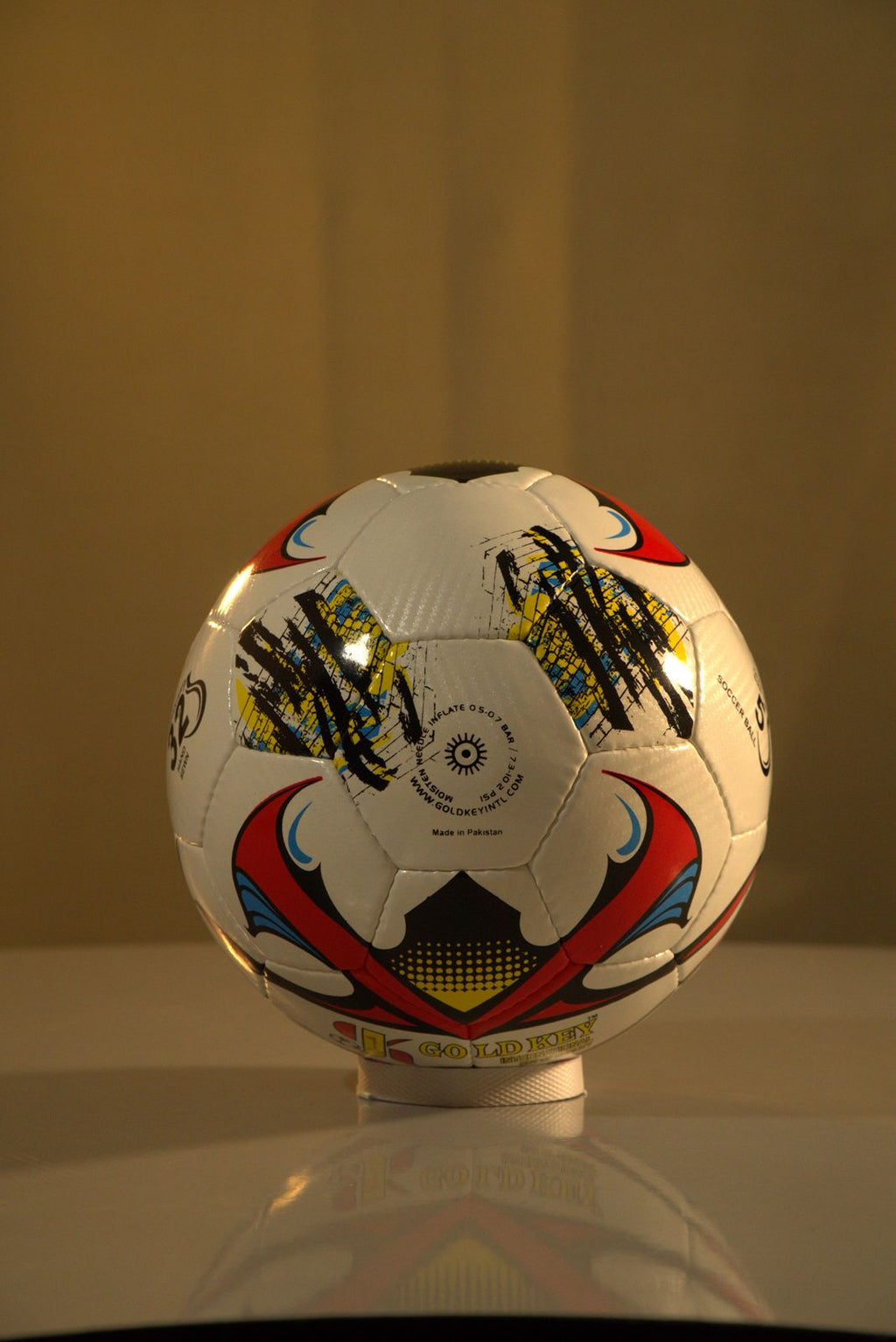 Gold Key International – Size 5 Hand-Stitched Professional Training Football