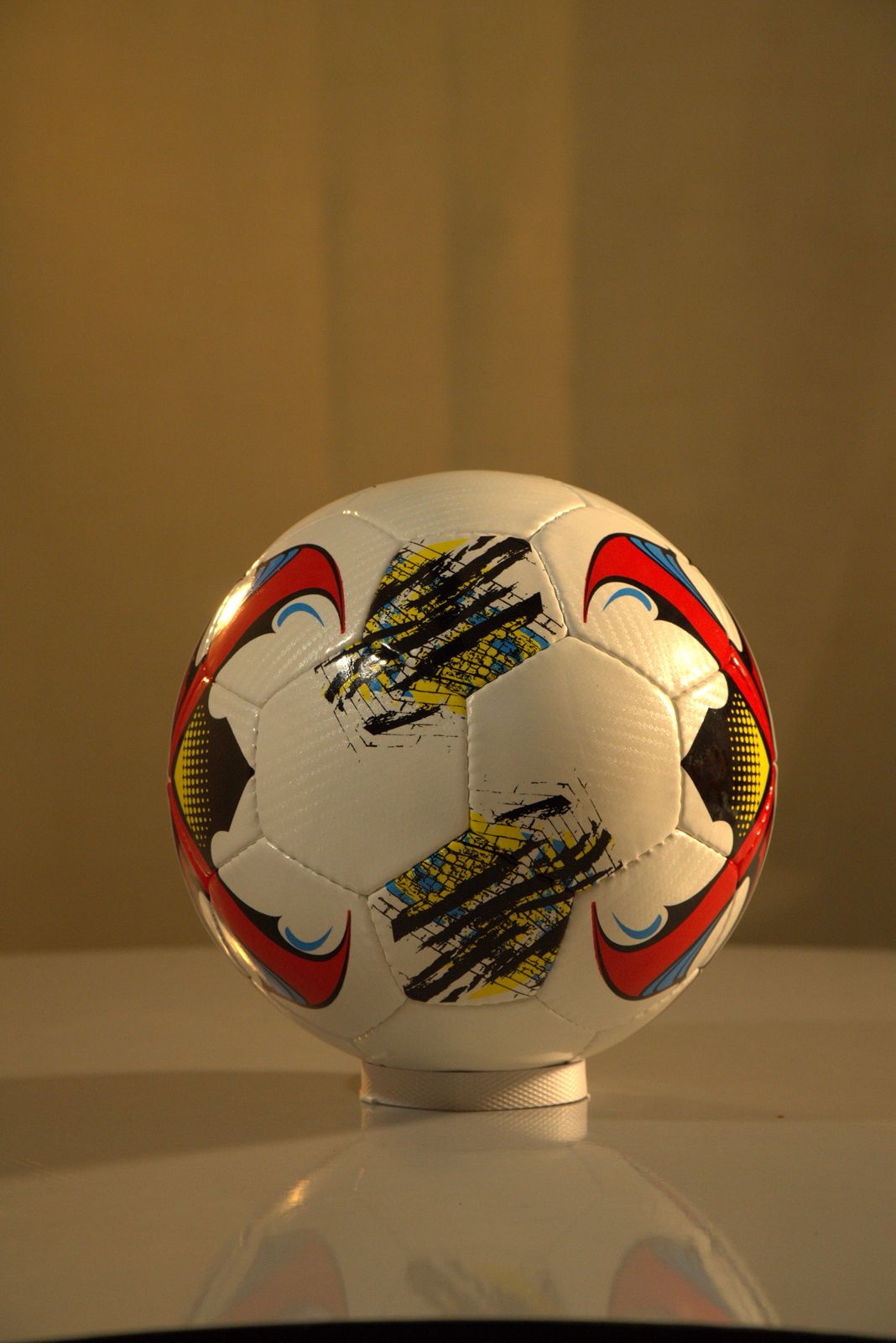 Gold Key International – Size 5 Hand-Stitched Professional Training Football