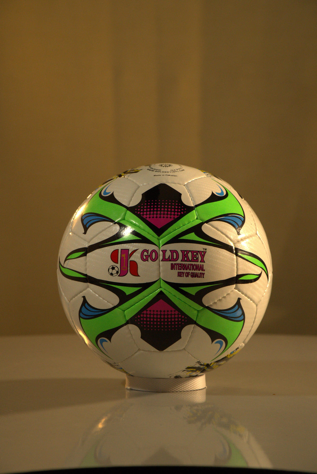 Gold Key International – Size 5 Hand-Stitched Professional Training Football
