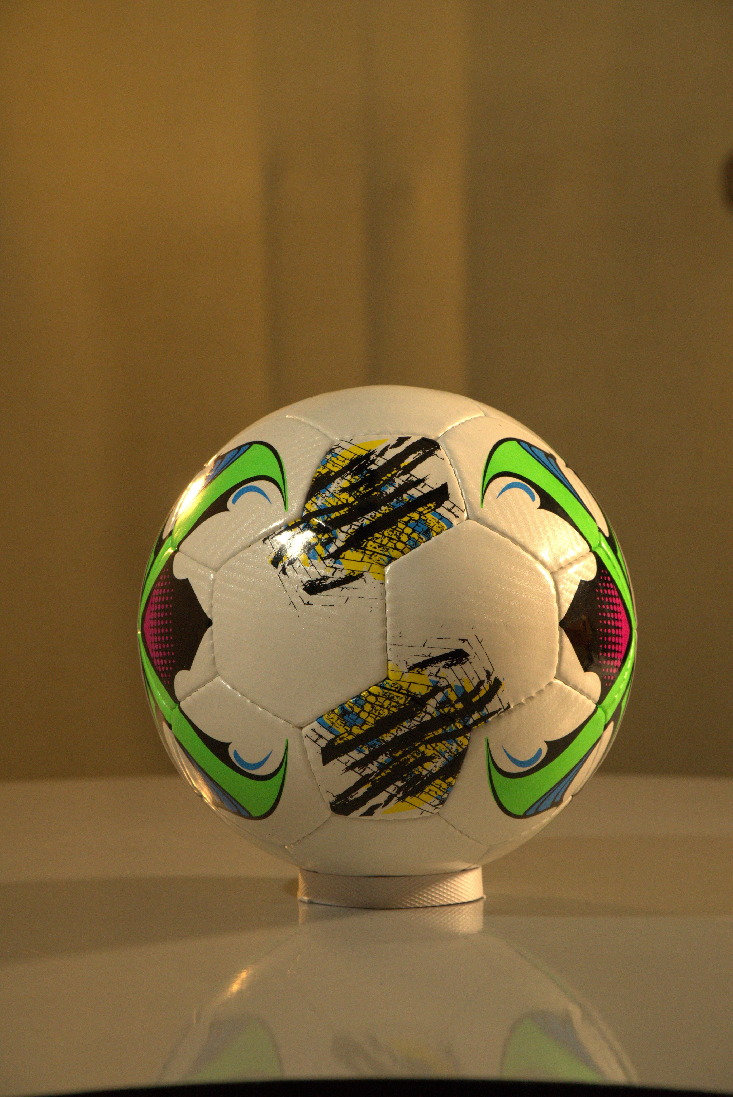 Gold Key International – Size 5 Hand-Stitched Professional Training Football