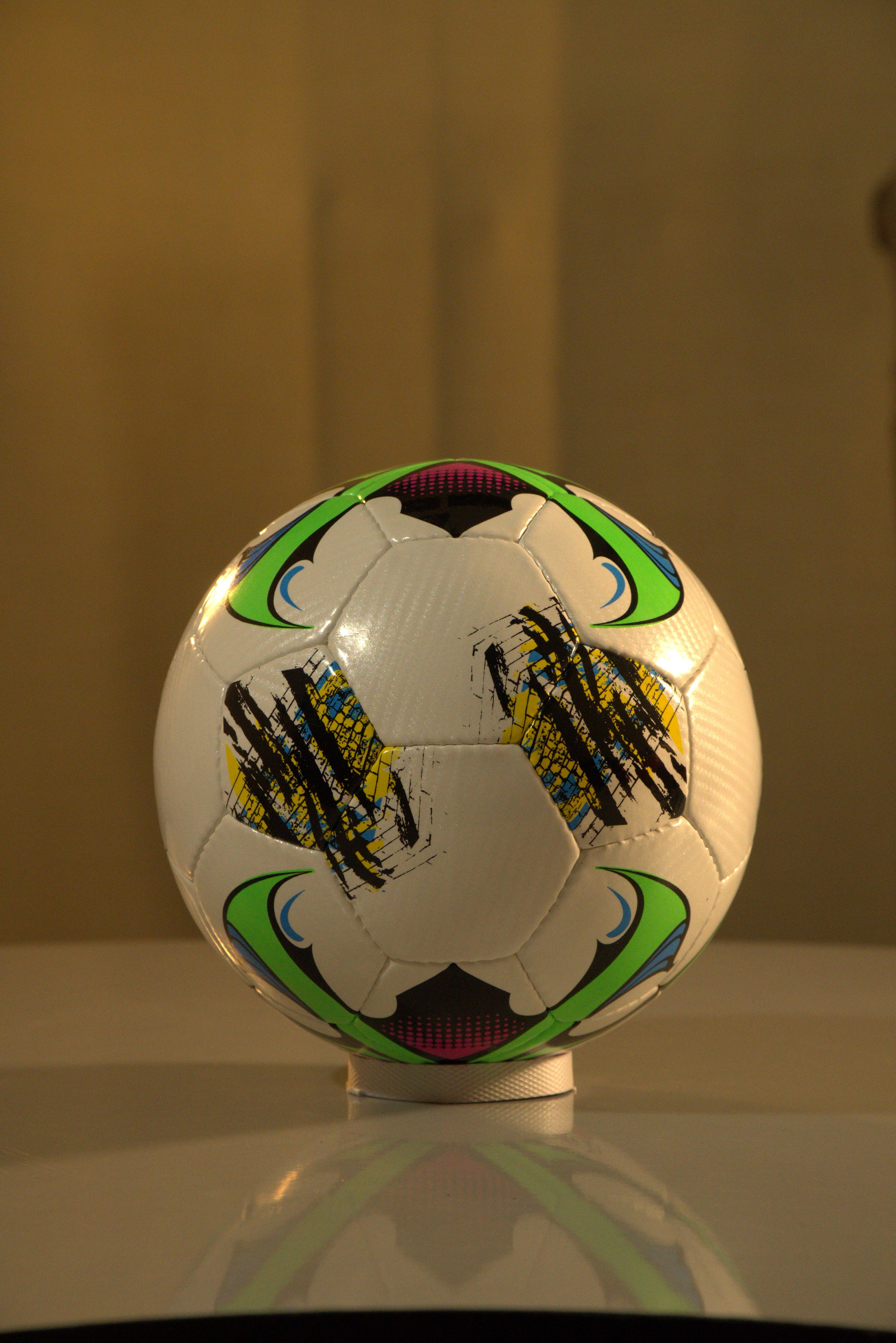 Gold Key International – Size 5 Hand-Stitched Professional Training Football