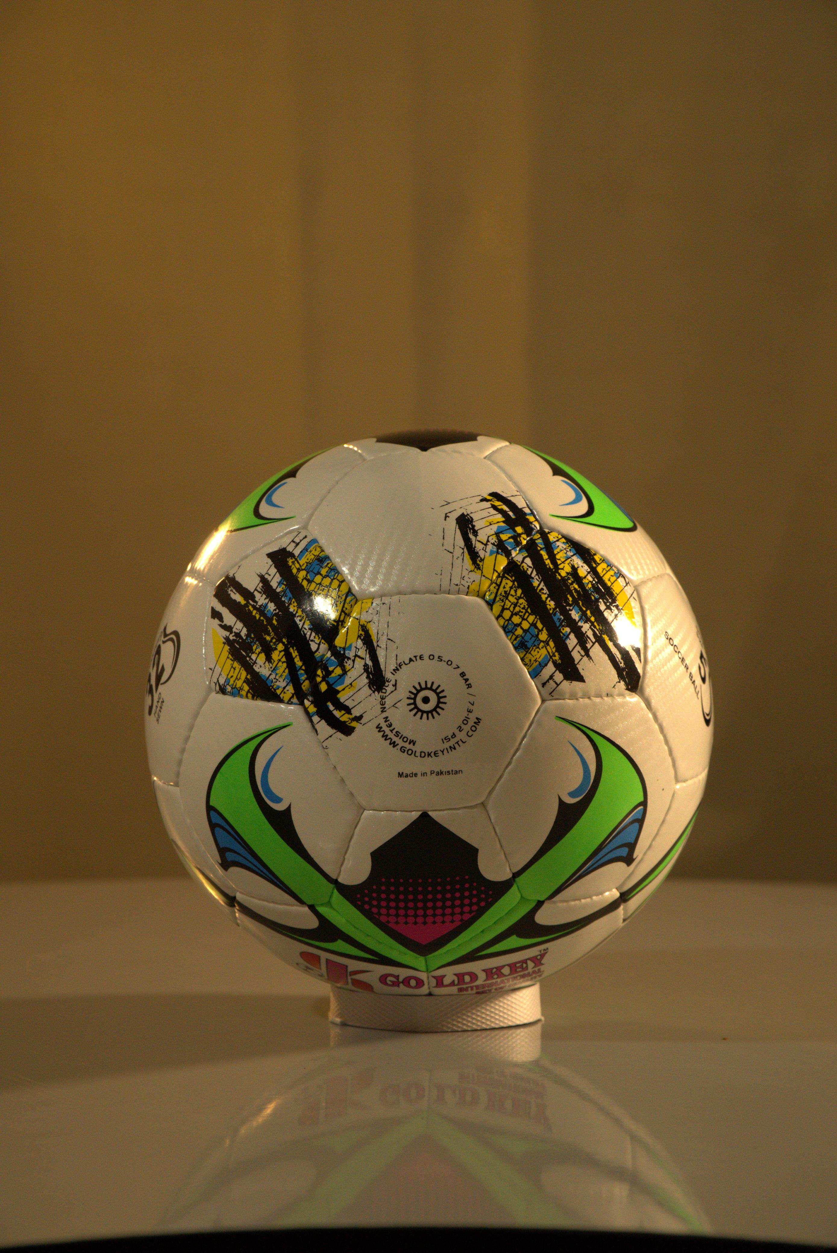 Gold Key International – Size 5 Hand-Stitched Professional Training Football